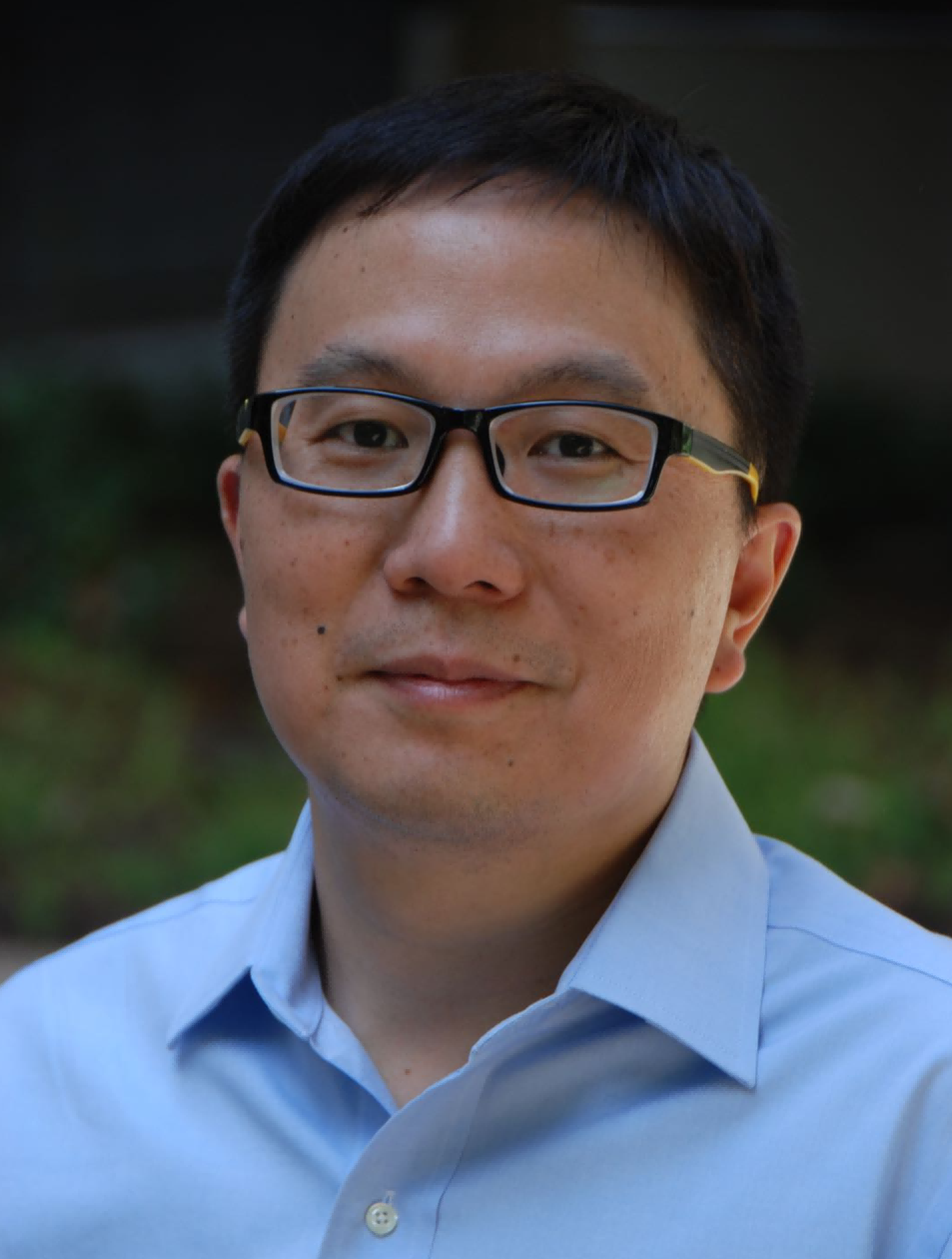 Plenary Lecturer：Xiangfeng Duan